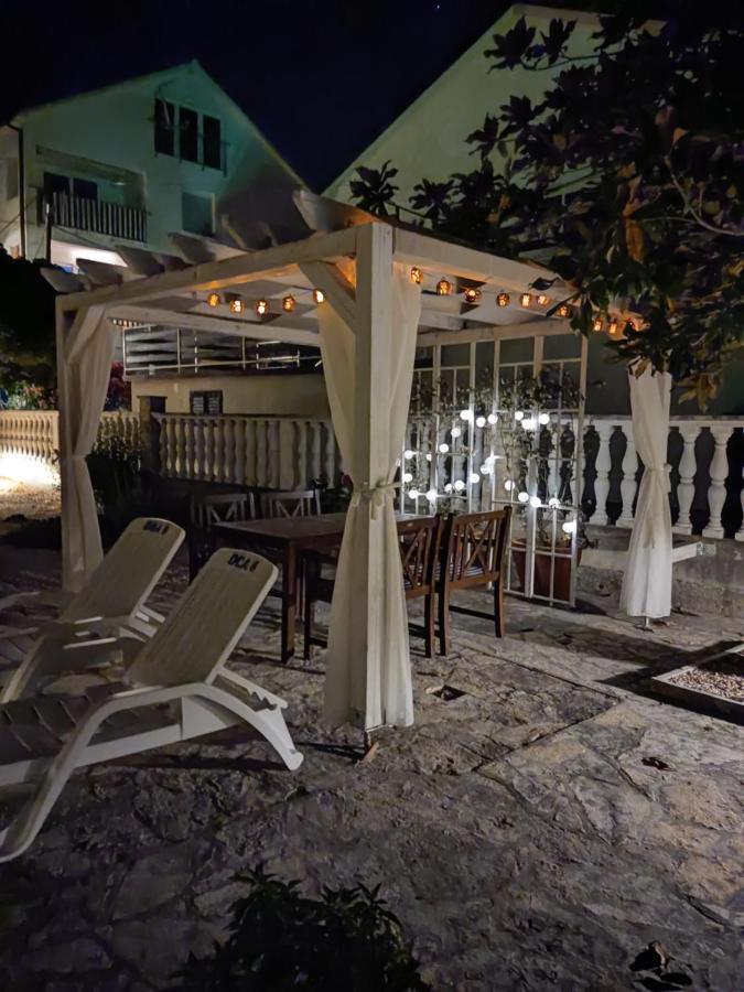 Diklo Beach Apartments Robert & Renata Zara Esterno foto